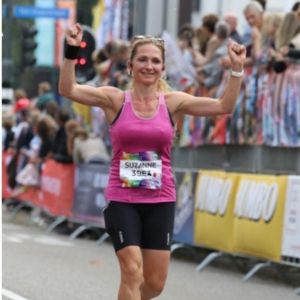 Ik ben echt fan van het programma, heel fijn schema samen met de dagelijkse video’s. Ik was echt super fit en uitgerust bij de start, lekker!