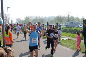 Eigenlijk heb ik in de trainingen niet meer dan 12 km gelopen en toch een pr gelopen.